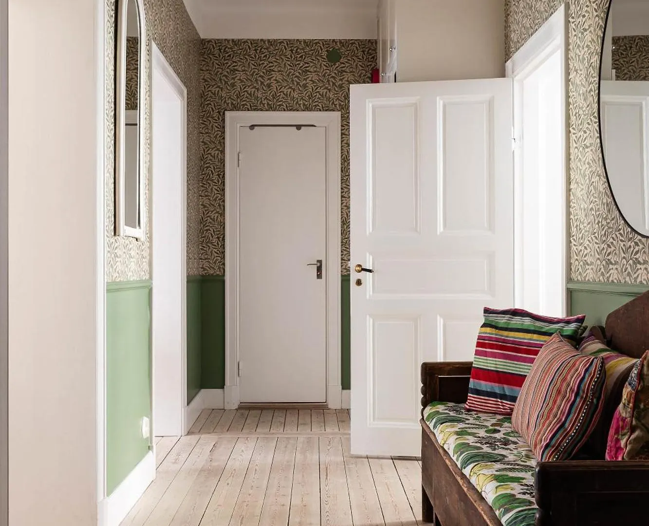 Lugn Design Laegenhet, I Heta Sofo, Soedermalm Apartment Stockholm